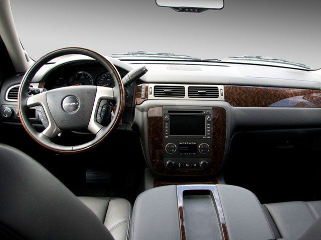 2009 GMC Yukon XL Denali 2WD 4dr 1500