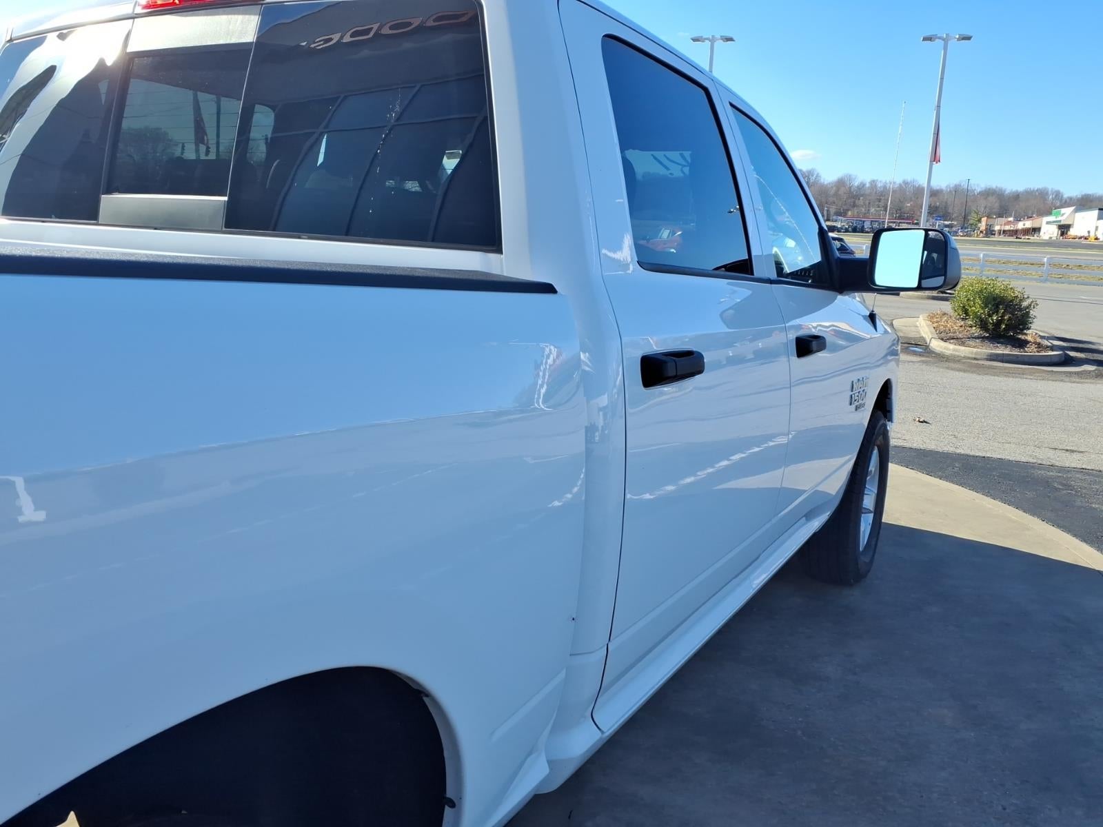 2023 RAM 1500 Classic SLT Crew Cab 4x4 5'7' Box