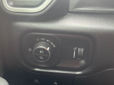 2020 RAM 1500 Big Horn Quad Cab 4x4 6'4' Box