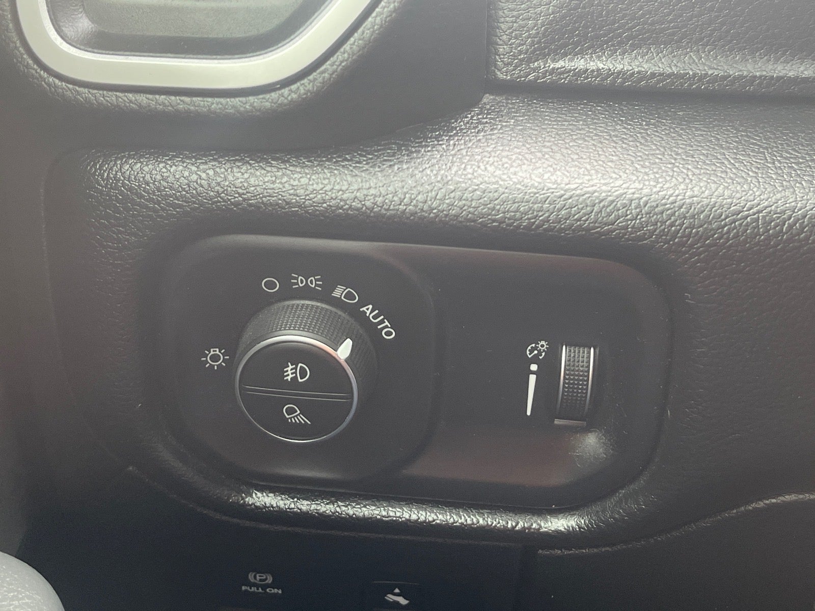 2020 RAM 1500 Big Horn Quad Cab 4x4 6'4' Box