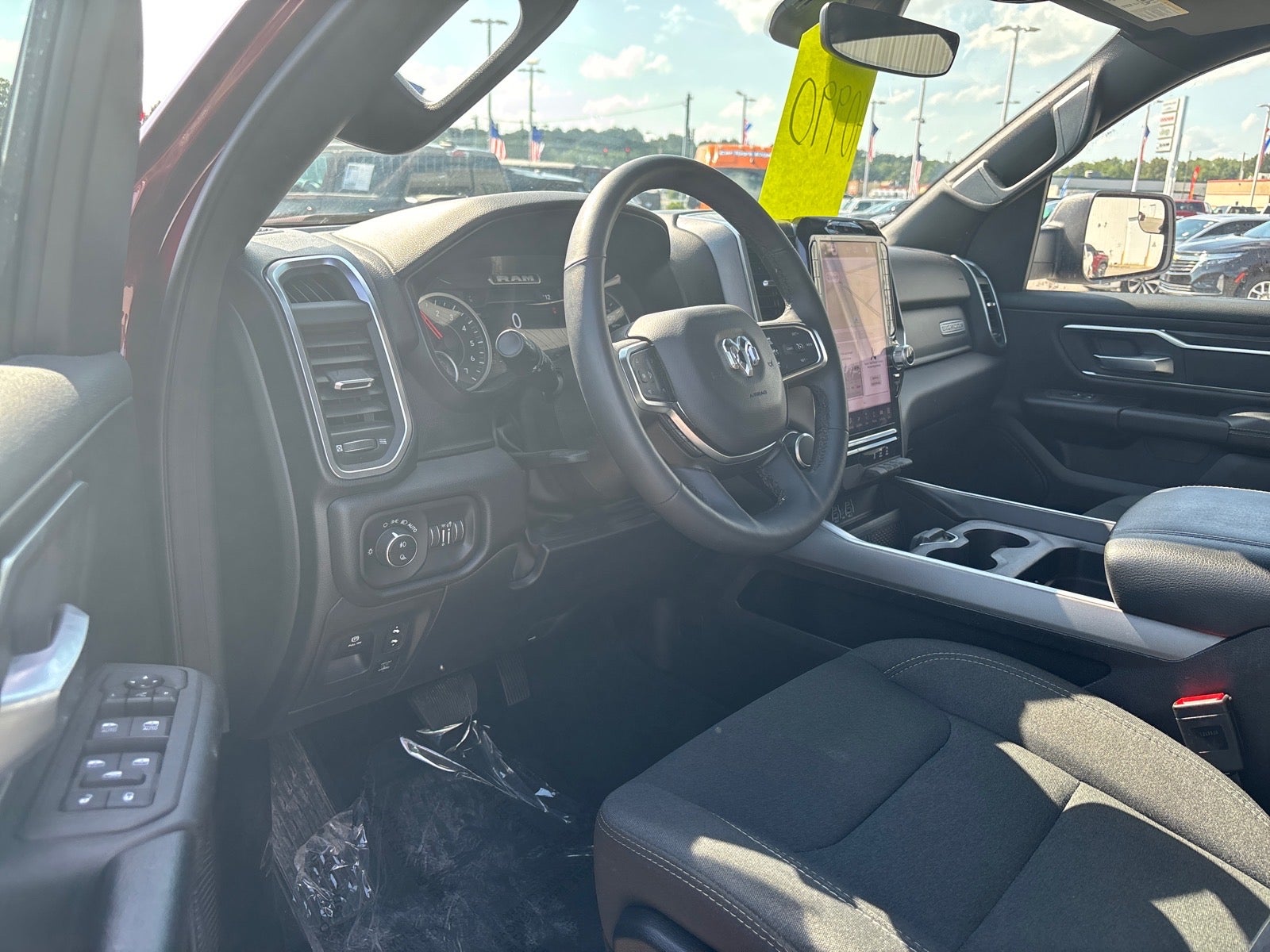 2025 RAM 1500 Big Horn Crew Cab 4x4 5'7' Box