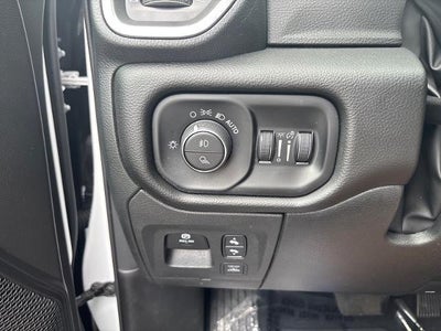2025 RAM 1500 Big Horn Crew Cab 4x4 5'7' Box