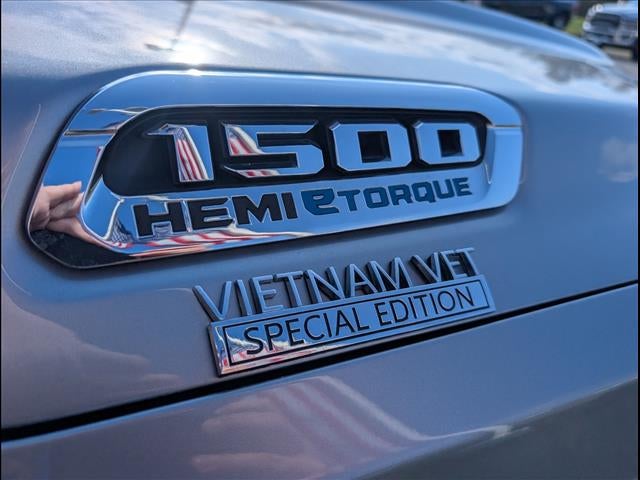 2022 RAM 1500 Big Horn Crew Cab 4x4 5'7' Box