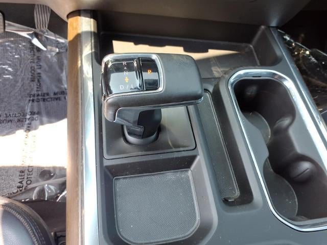2023 Chevrolet Silverado 1500 4WD Crew Cab Short Bed High Country