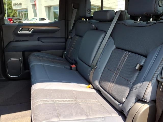 2023 Chevrolet Silverado 1500 4WD Crew Cab Short Bed High Country