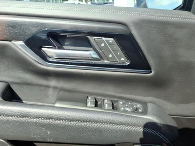 2025 GMC Yukon 4WD Denali