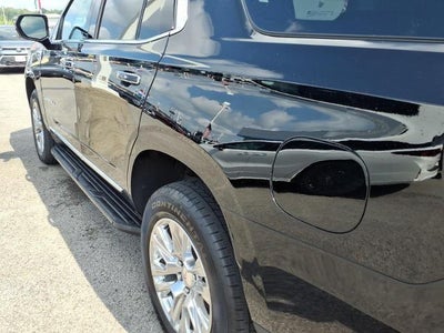 2025 GMC Yukon 4WD Denali