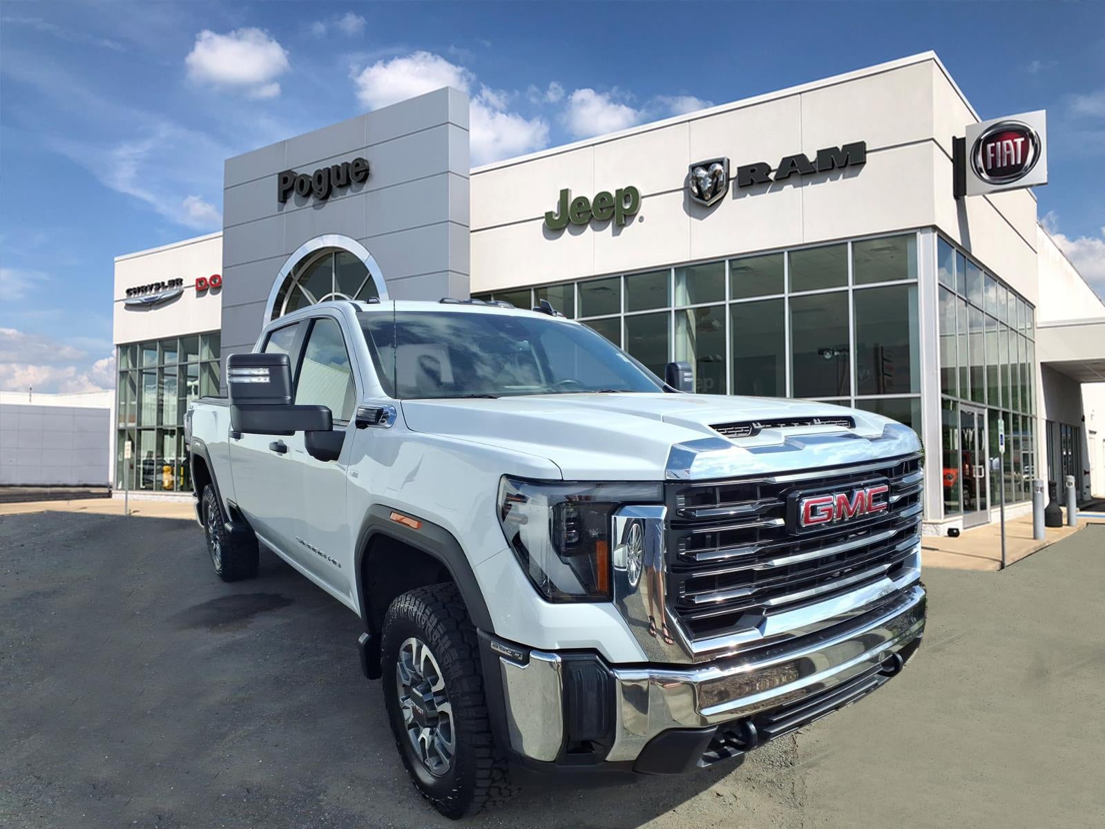 2024 GMC Sierra 2500HD 4WD Crew Cab Standard Bed Pro