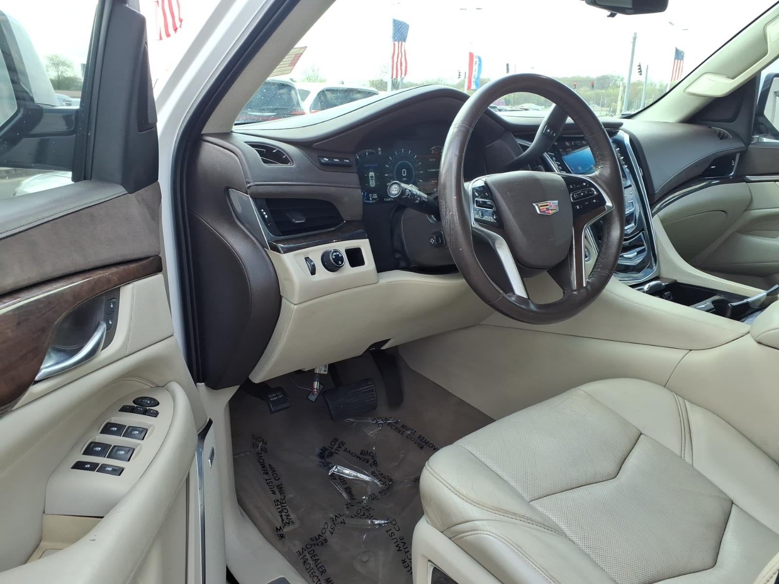 2017 Cadillac Escalade Luxury