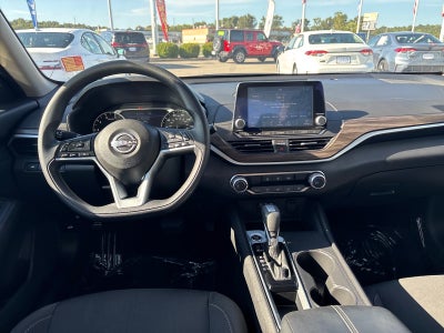 2025 Nissan Altima SV FWD