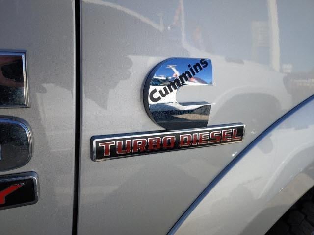 2018 RAM 3500 Laramie Crew Cab 4x4 6'4' Box