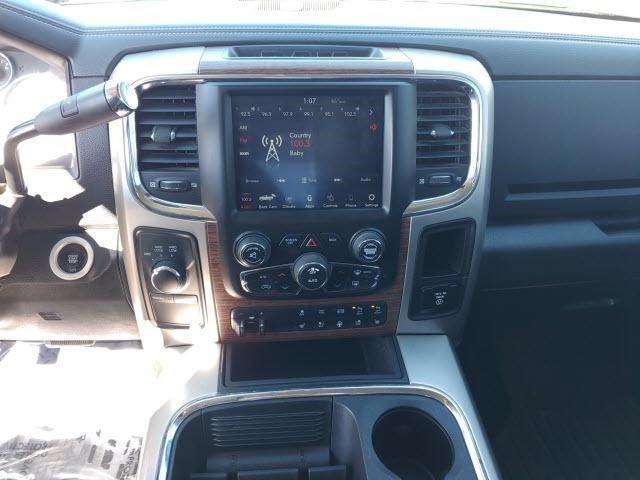 2018 RAM 3500 Laramie Crew Cab 4x4 6'4' Box