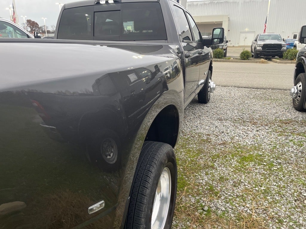 2025 RAM 3500 Laramie Crew Cab 4x4 8' Box