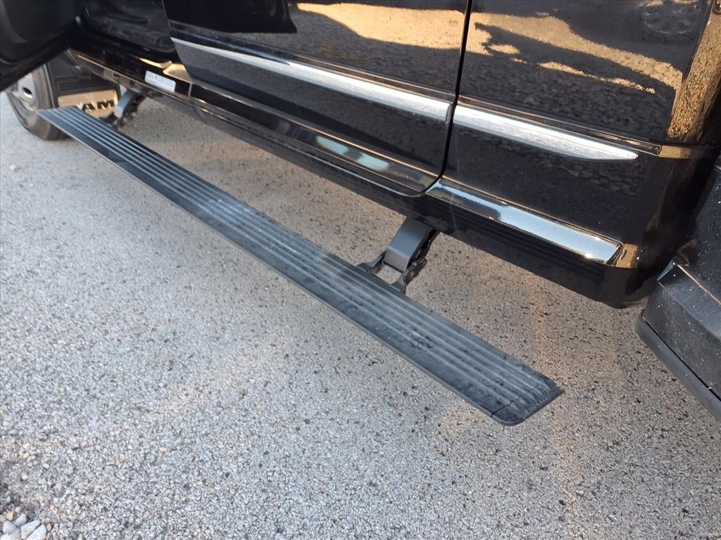 2024 RAM 3500 Limited Mega Cab 4x4 6'4' Box