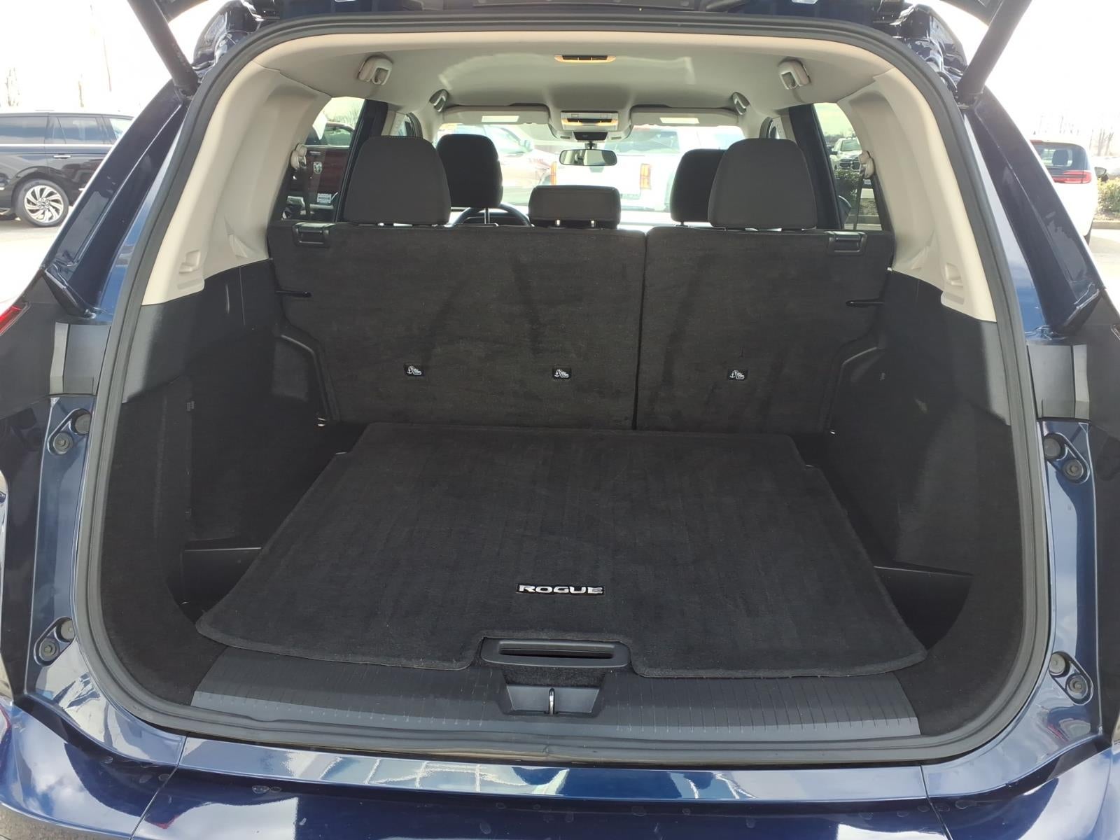 2025 Nissan Rogue SV FWD