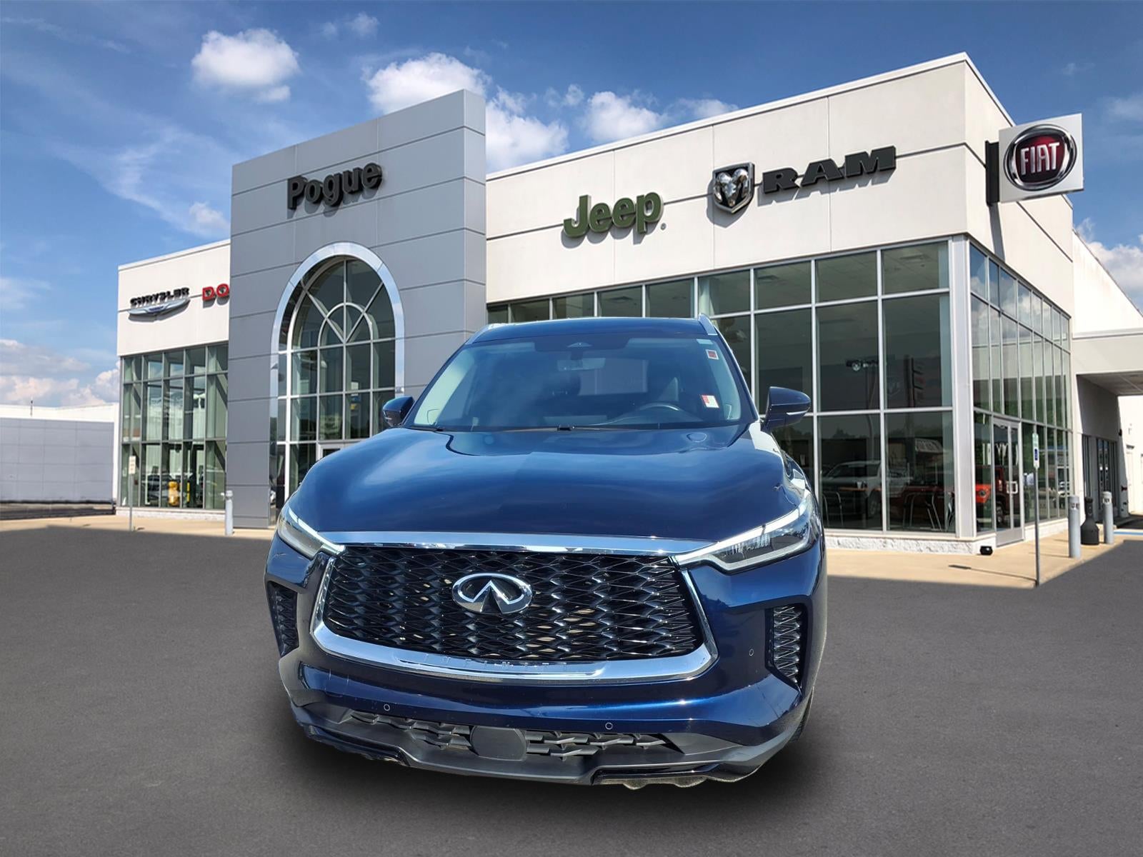 2023 INFINITI QX60 LUXE