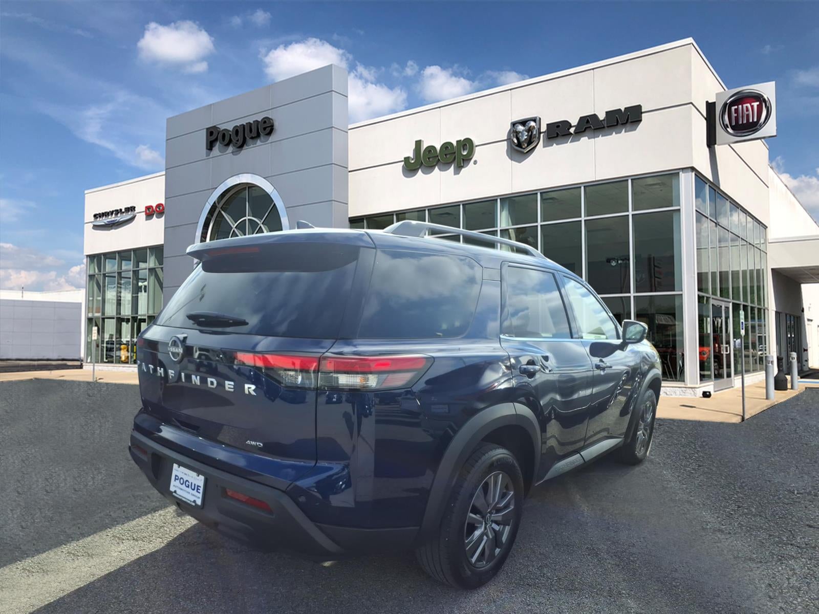 2025 Nissan Pathfinder SV 4WD