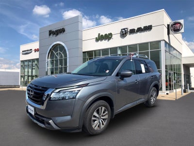 2023 Nissan Pathfinder SL 4WD