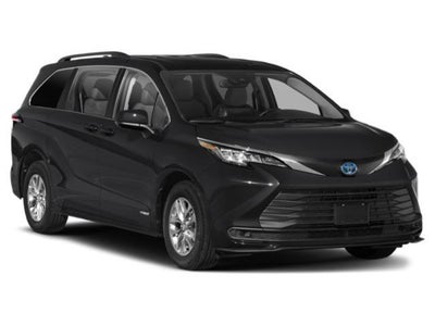 2024 Toyota Sienna LE