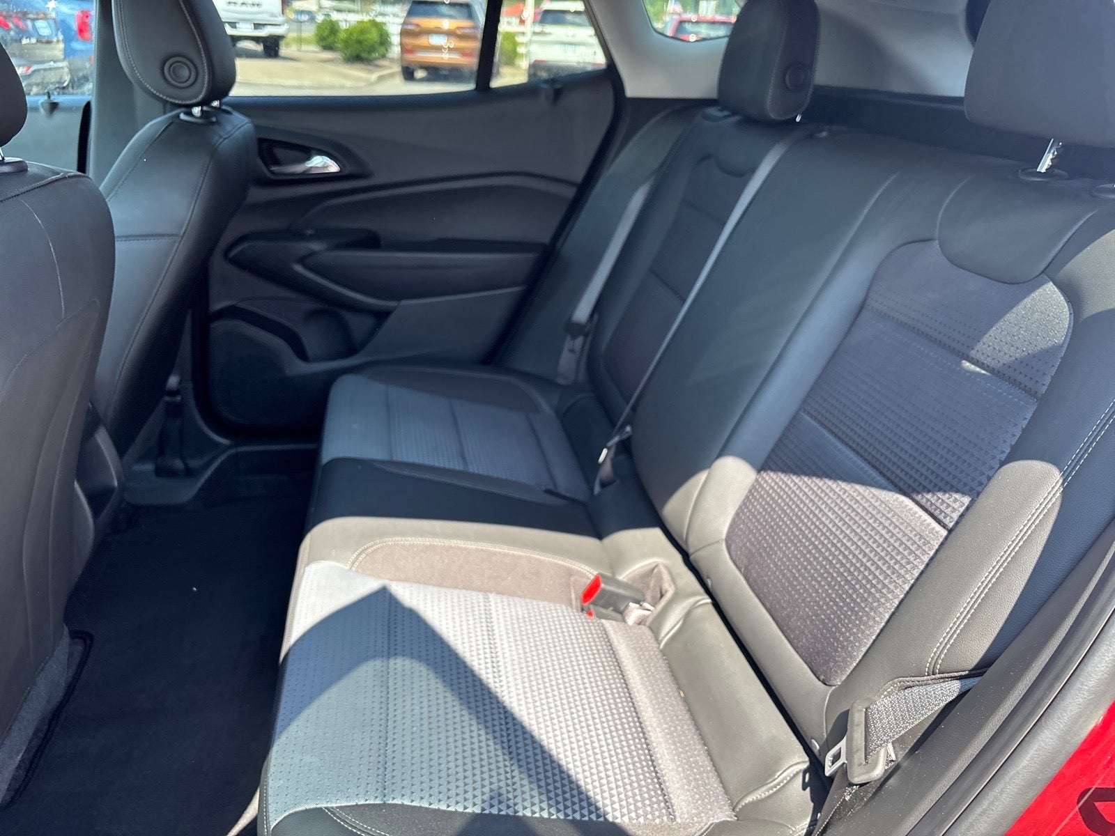2025 Chevrolet Trax FWD LT