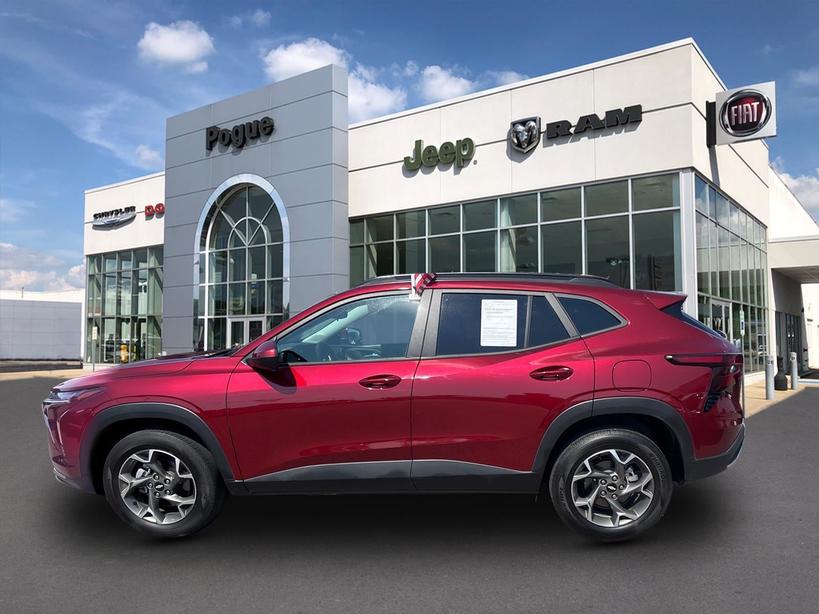 2025 Chevrolet Trax FWD LT