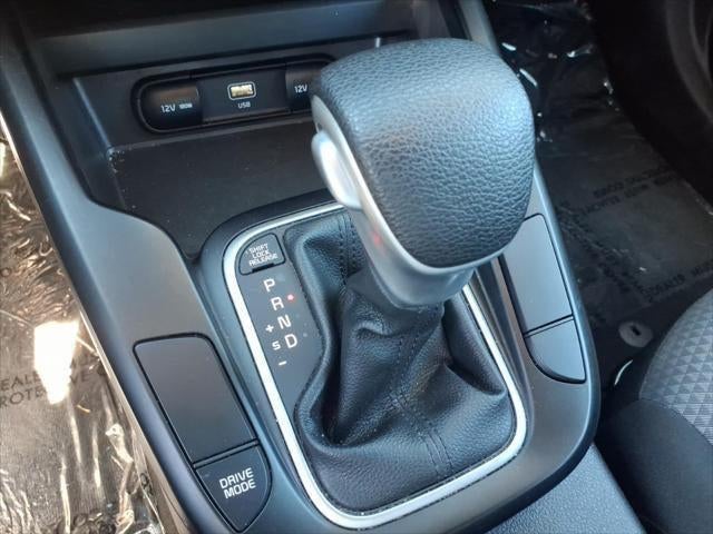 2024 Kia Soul LX - Photo 14