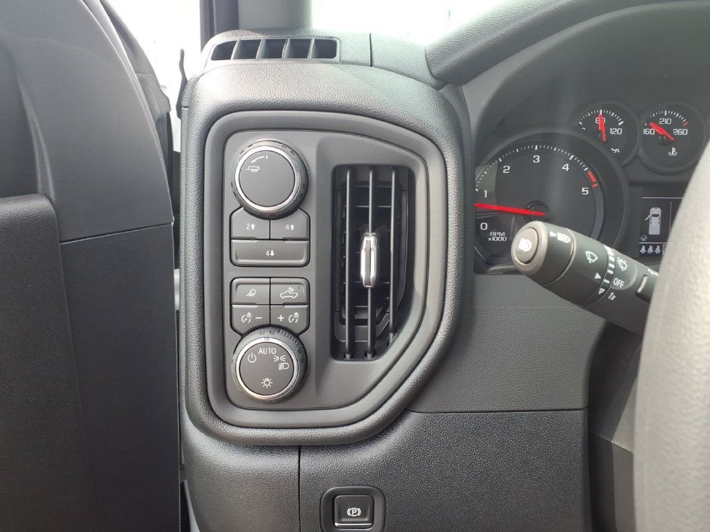 2026 Chevrolet Silverado 2500HD Custom