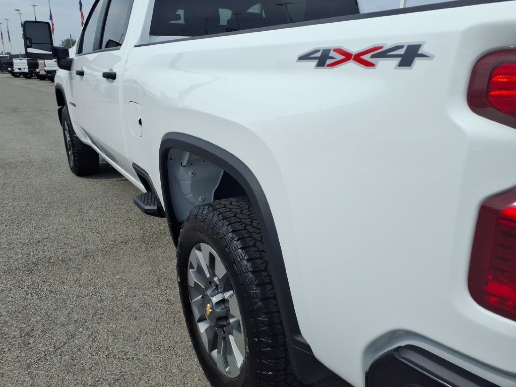 2026 Chevrolet Silverado 2500HD Custom