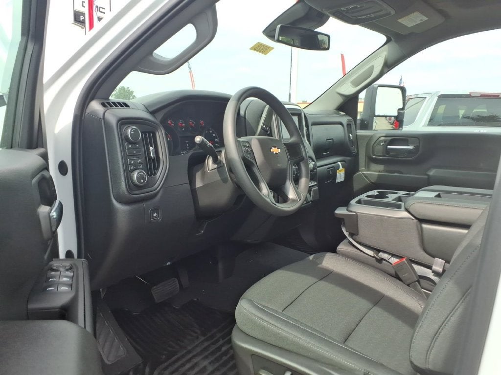 2026 Chevrolet Silverado 2500HD Custom
