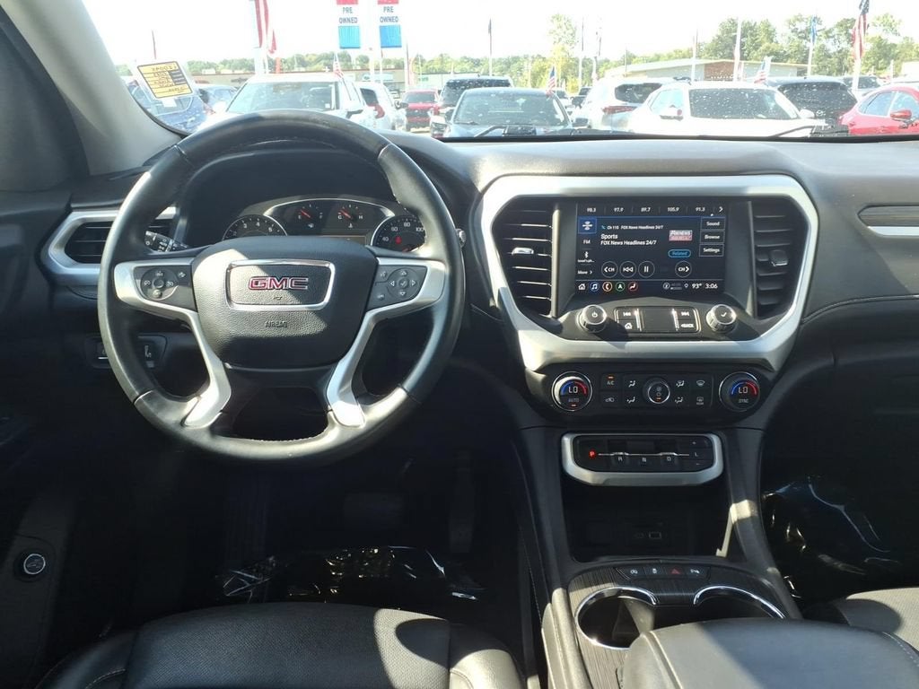 2023 GMC Acadia SLT