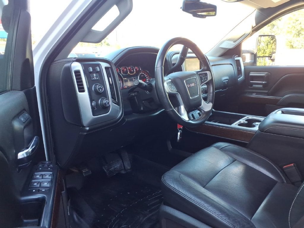 2015 GMC Sierra 3500HD available WiFi SLT