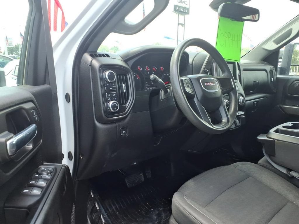 2024 GMC Sierra 2500HD Pro