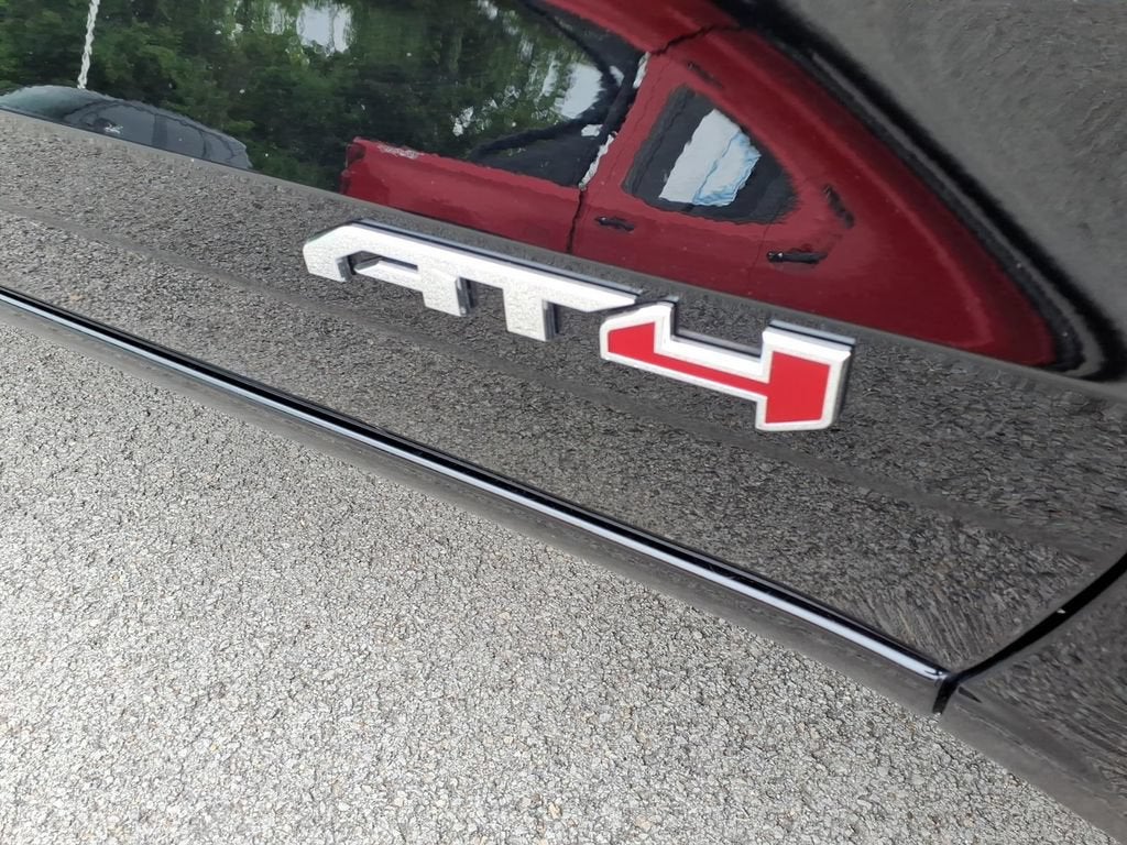 2024 GMC Canyon 4WD AT4