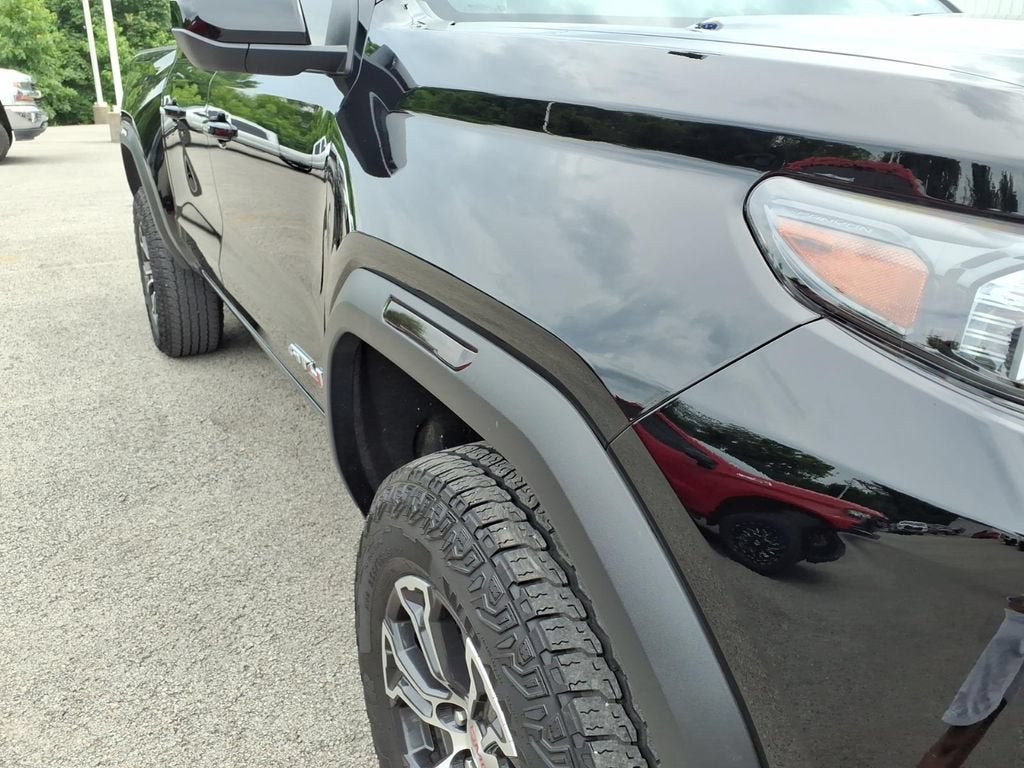 2024 GMC Canyon 4WD AT4