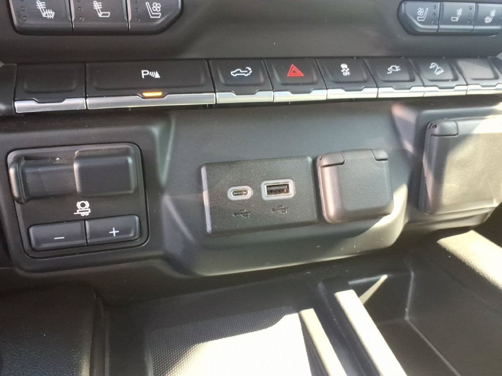 2022 GMC Sierra 1500 Limited AT4