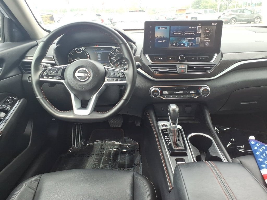 2025 Nissan Altima SR