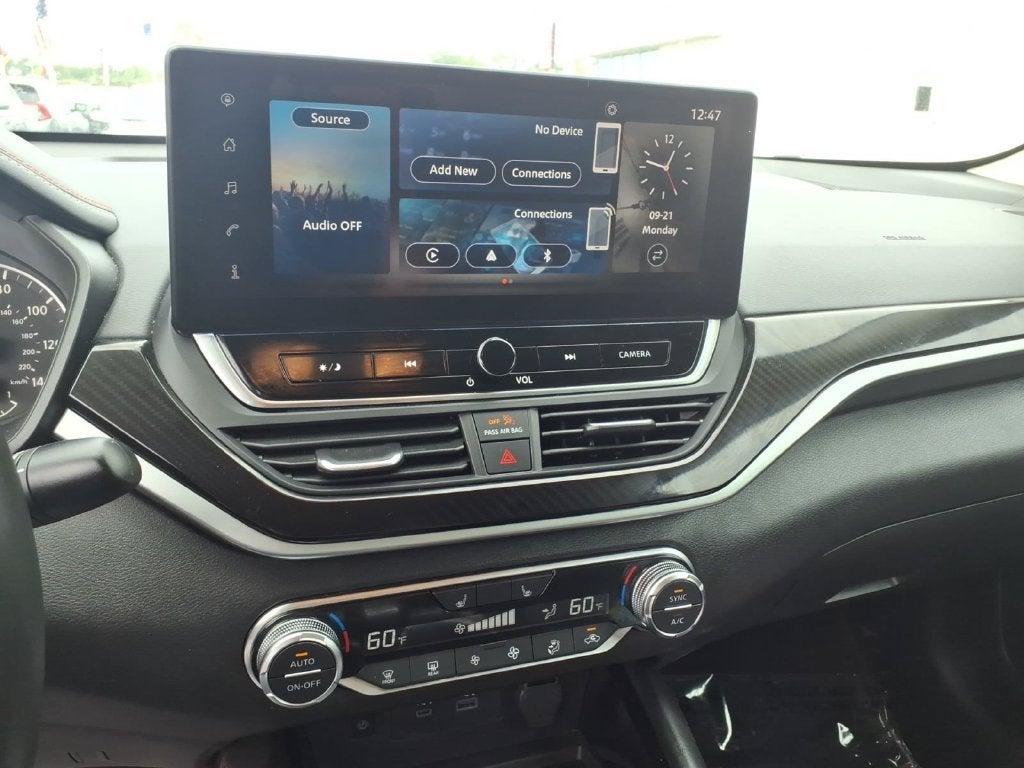 2025 Nissan Altima SR