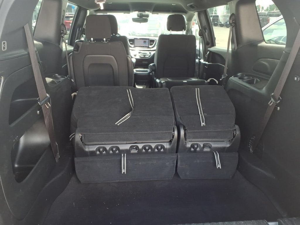 2023 Chrysler Pacifica Touring