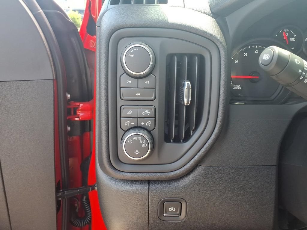 2026 Chevrolet Silverado 2500HD Custom