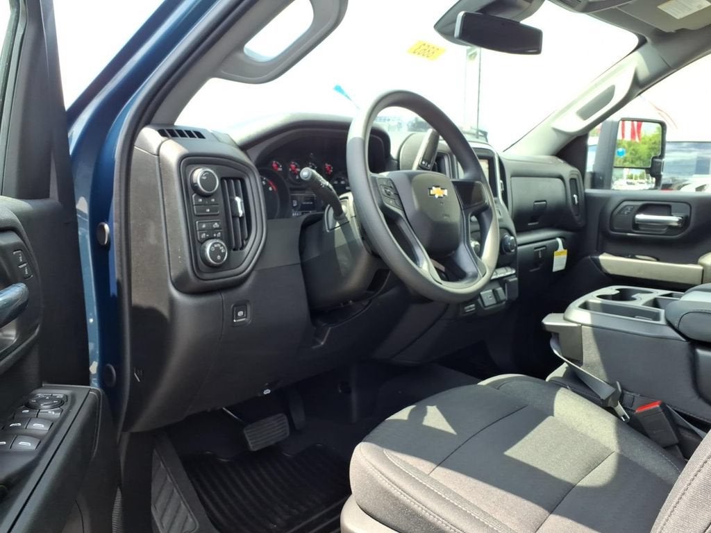 2026 Chevrolet Silverado 2500HD Custom