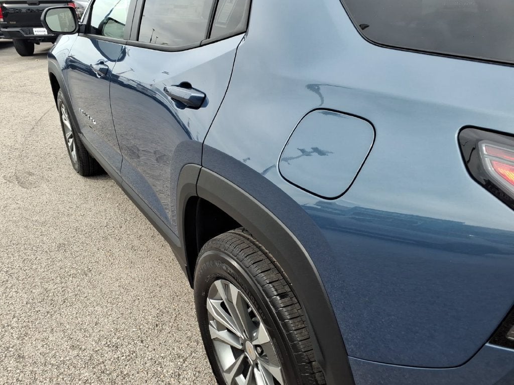 2027 Chevrolet Equinox FWD LT
