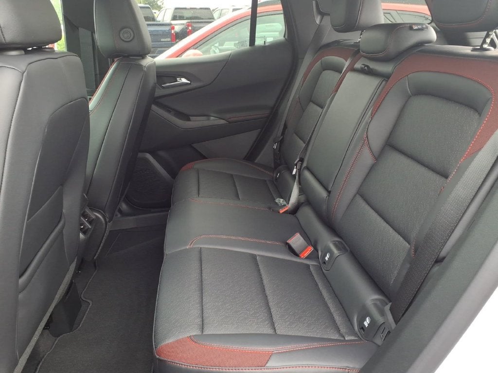 2027 Chevrolet Equinox FWD RS