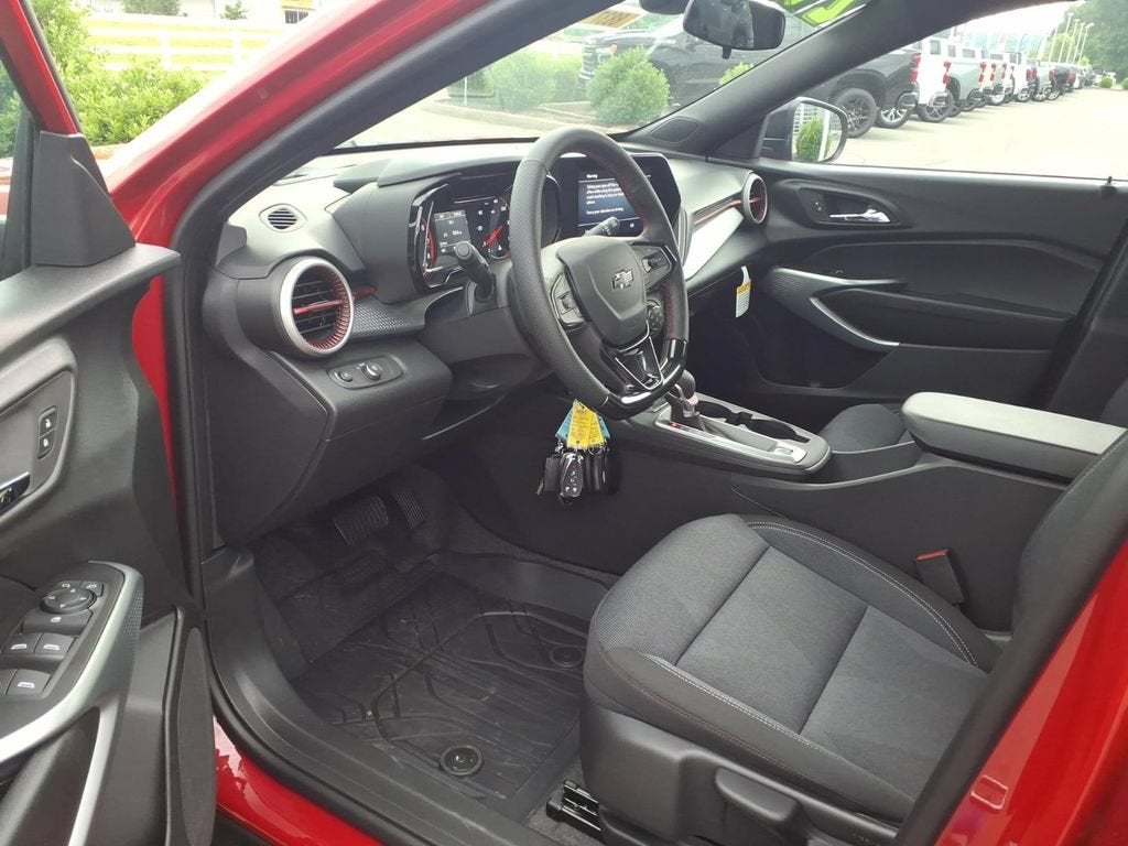 2026 Chevrolet Trax RS - Photo 6