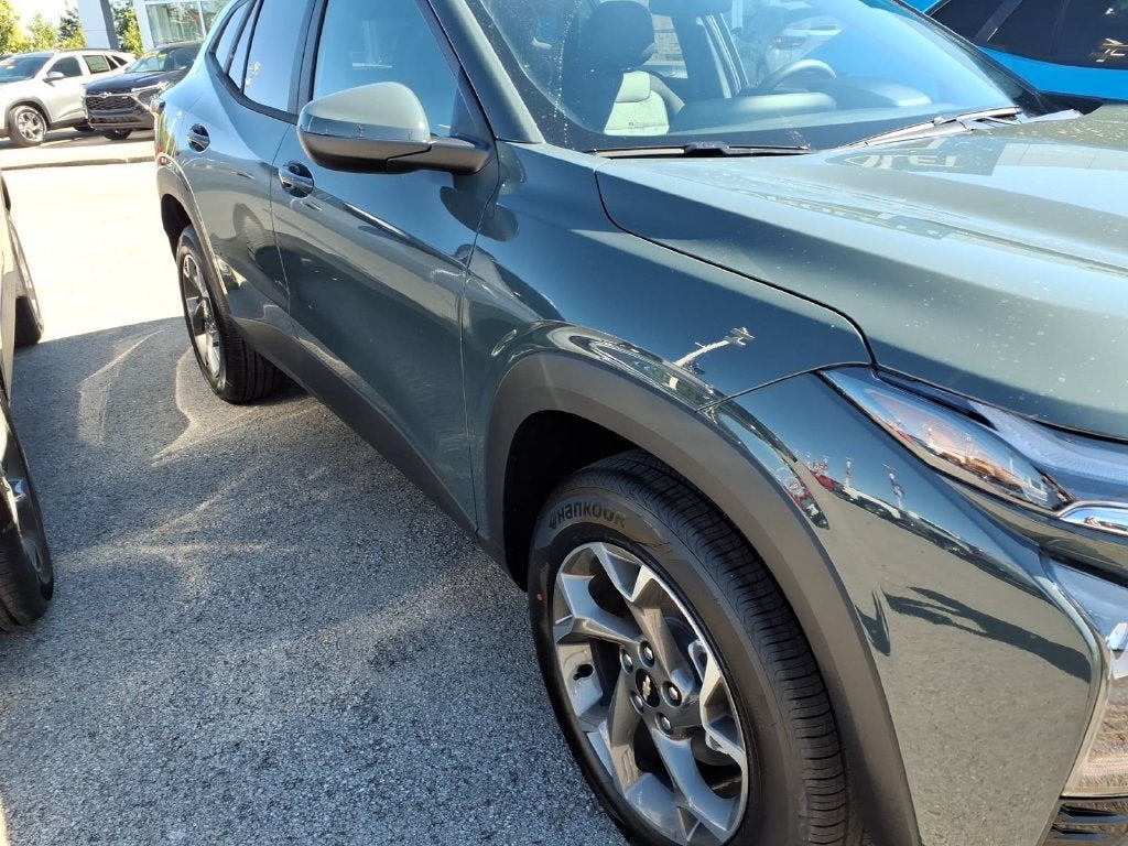 2026 Chevrolet Trax LT - Photo 16