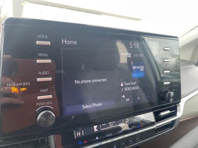 2024 Toyota Sienna LE