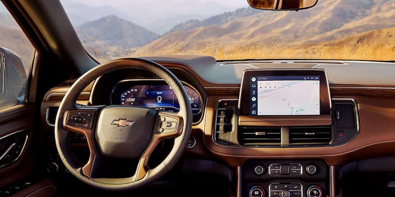 Steering and display view of Chevrolet Tahoe