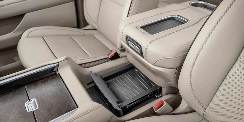 Seats and space for mobile near driver seat in GMC Yukon